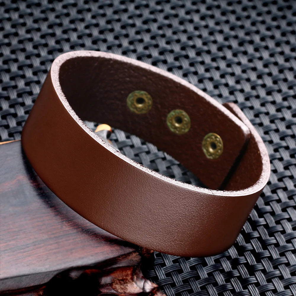 Pulseira rígida masculina vintage feita à mão em couro liso trançado