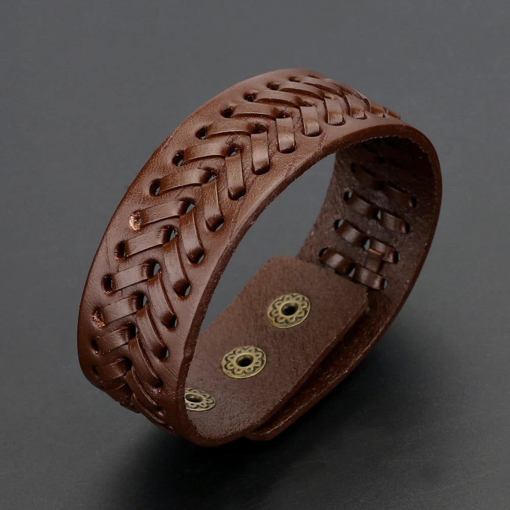 Pulseira rígida masculina vintage feita à mão em couro liso trançado